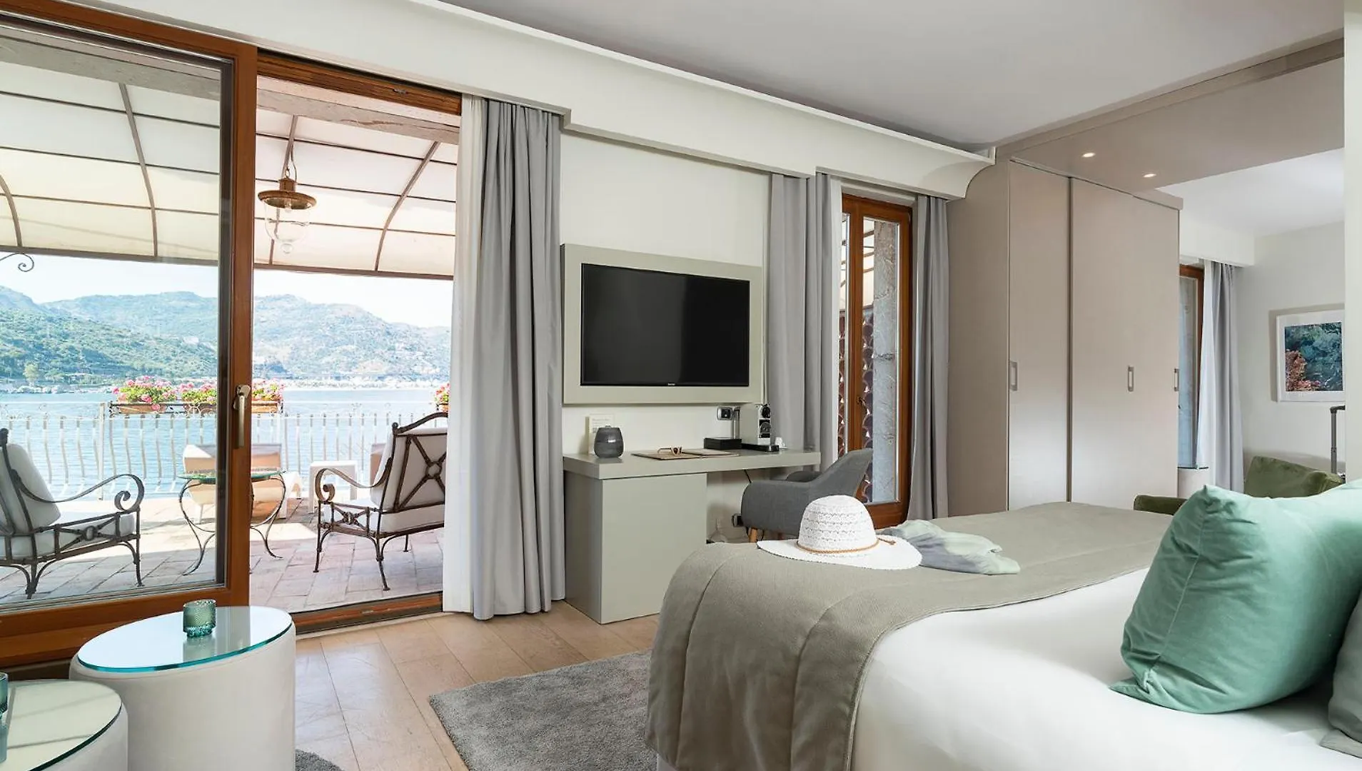 Hotel Atlantis Bay - Vretreats Taormina
